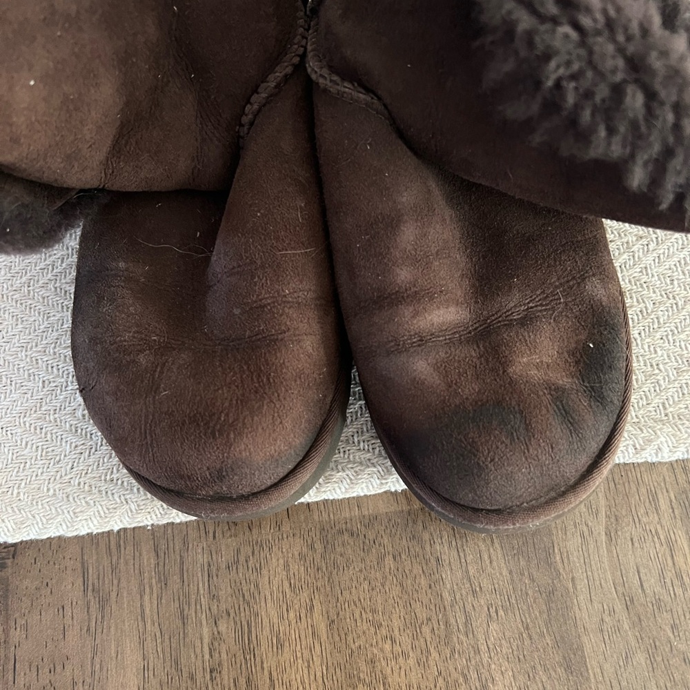 Bailey Button Uggs - image 2